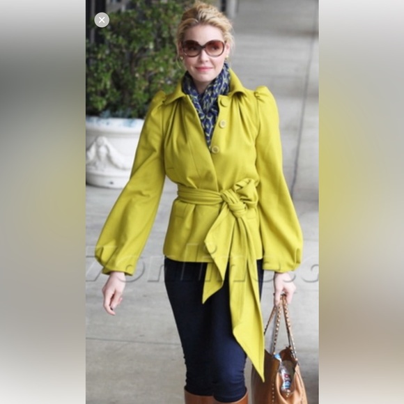 French Connection Jackets & Blazers - French Connection Cashmere Wool yellow jacket with scarf Size 6